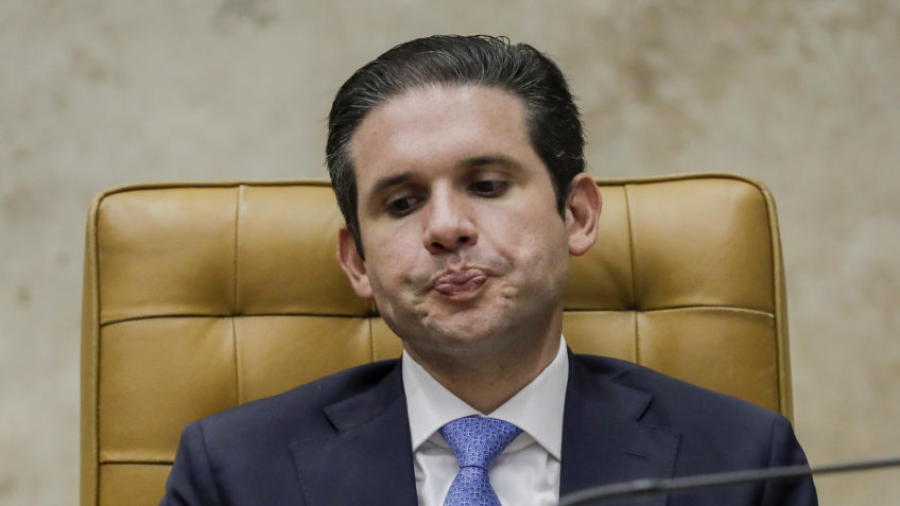 Hugo Motta descarta CPI contra Toffoli, defende STF e critica “exagero” da imprenda que denunciou suspeição e vínculos financeiros entre o ministro e banco