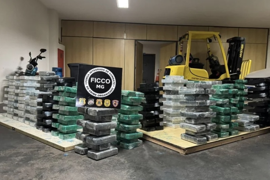 Preso com 419 kg de cocaína avaliados em R$ 40 milhões recebe apenas medida socioeducativa após decisão da Justiça