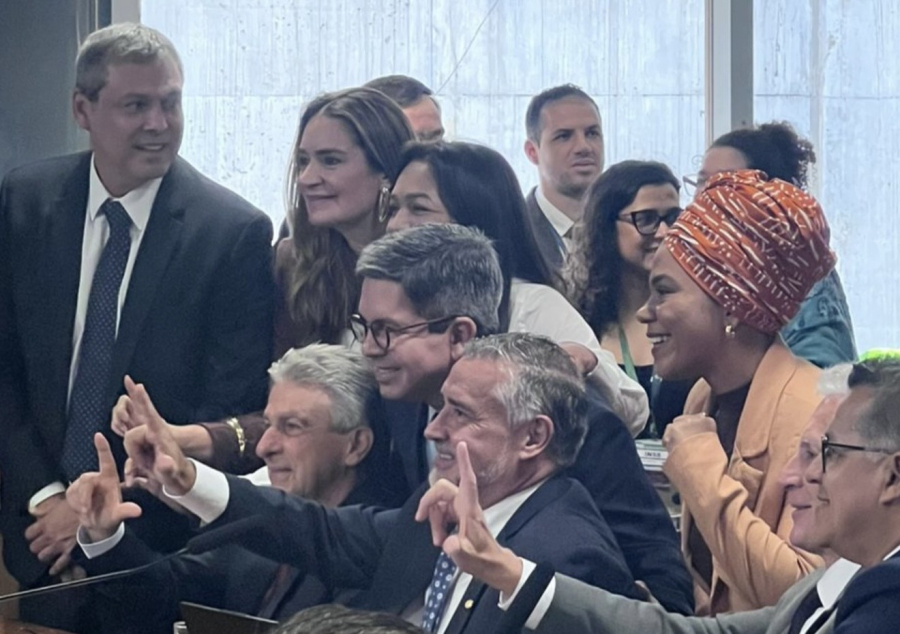 CPMI do INSS encerra sem relatório final após rejeitar parecer que pedia indiciamento de Lulinha