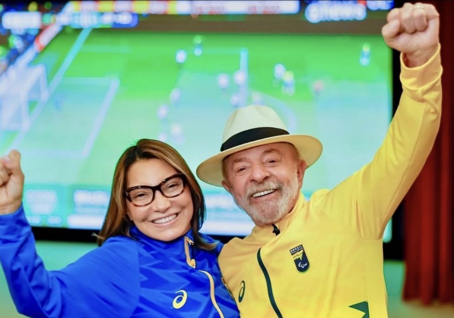 Enquanto o casal Lula e Janja luxam, população de rua do Brasil dobra em 3 anos e meio