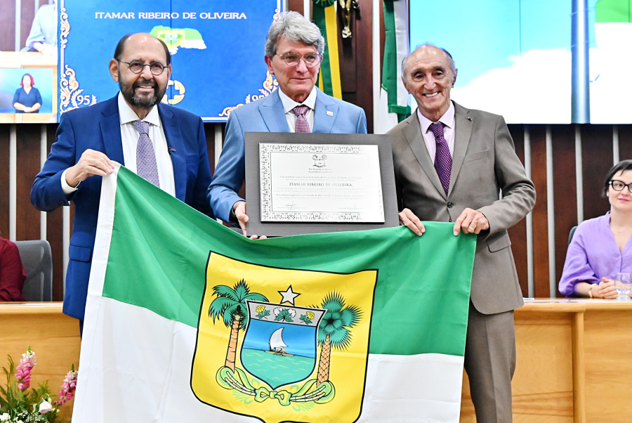 ALRN homenageia 95 anos da Associação Médica do RN e enaltece legado
